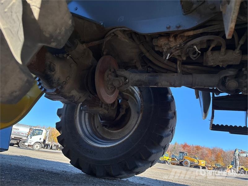 Wacker Neuson 8115L Wheel Loader لوادر بعجل