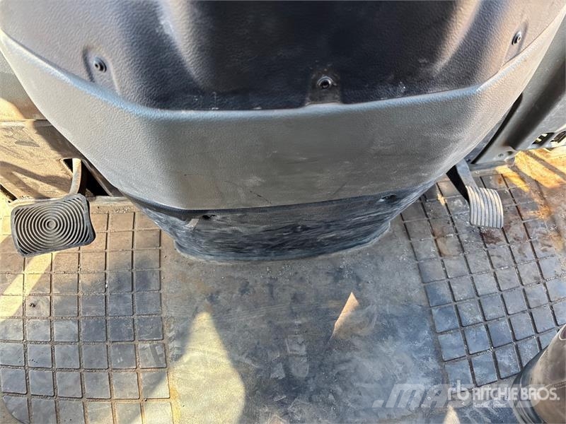 Wacker Neuson 8115L Wheel Loader لوادر بعجل