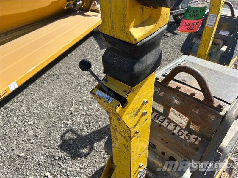 Wacker Neuson DPU 6555He Reversible Vibratory Plate Compactor プレートコンパクター