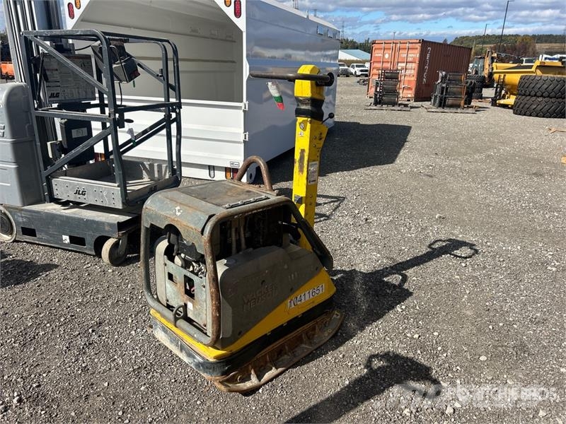 Wacker Neuson DPU 6555He Reversible Vibratory Plate Compactor プレートコンパクター