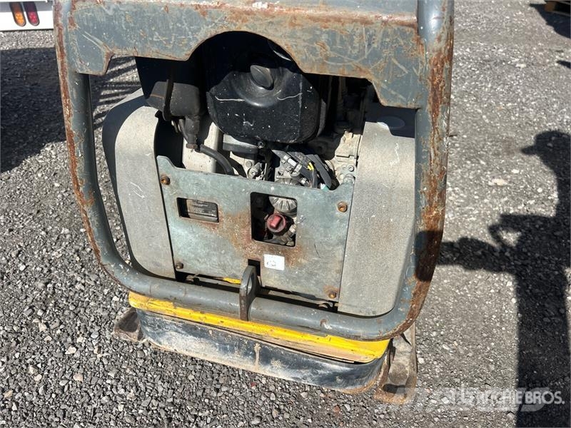 Wacker Neuson DPU 6555He Reversible Vibratory Plate Compactor プレートコンパクター