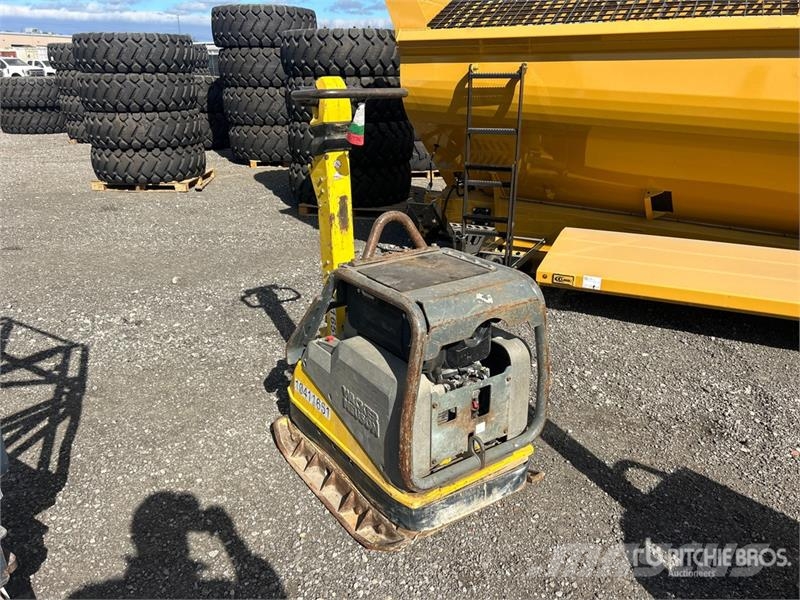 Wacker Neuson DPU 6555He Reversible Vibratory Plate Compactor プレートコンパクター