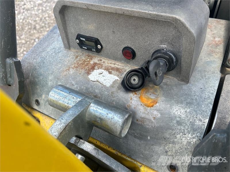 Wacker Neuson DPU45YEH Vibratory Plate Compactor Уплътнители за плочи