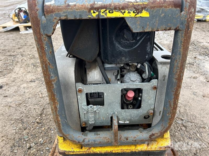 Wacker Neuson DPU6555Heh Vibratory Plate Compactor Vibrátorok