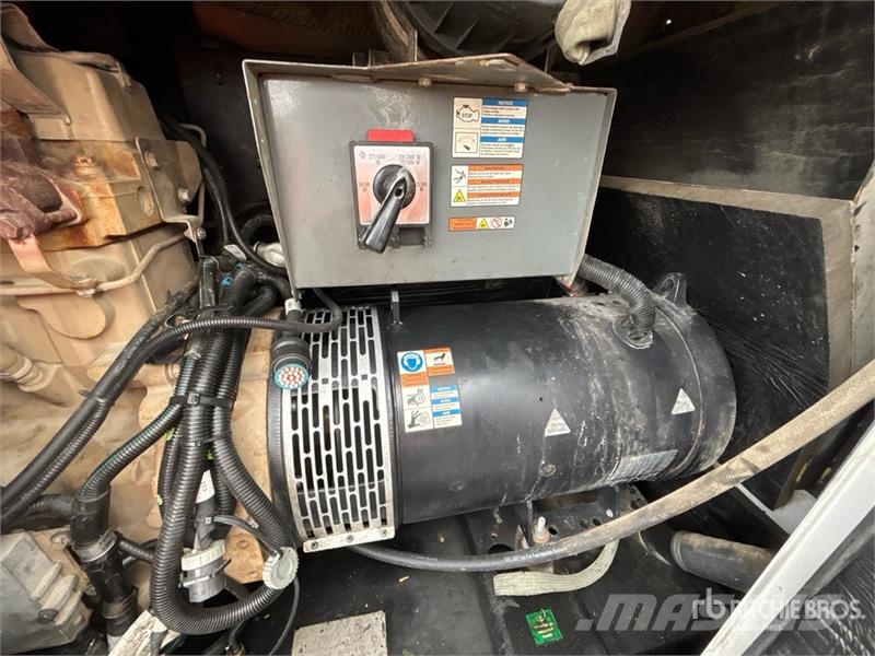 Wacker Neuson G 70, 56 KW 70 KVA 600 V Mobile 75 kW Mobile Gener Naftové generátory