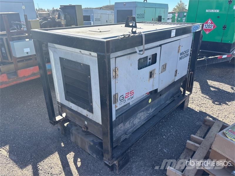 Wacker Neuson G25 - 20KW 19.5 kW Skid-Mounted Skid Mounted Gener مولدات ديزل