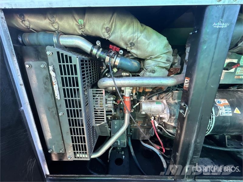 Wacker Neuson G50, 38 KW 48 KVA Mobile 38 kW Generator Set Dīzeļģeneratori