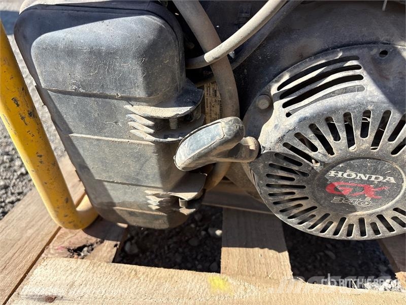 Wacker Neuson GP5600 5.6 kW Portable Generator Set مولدات أخرى