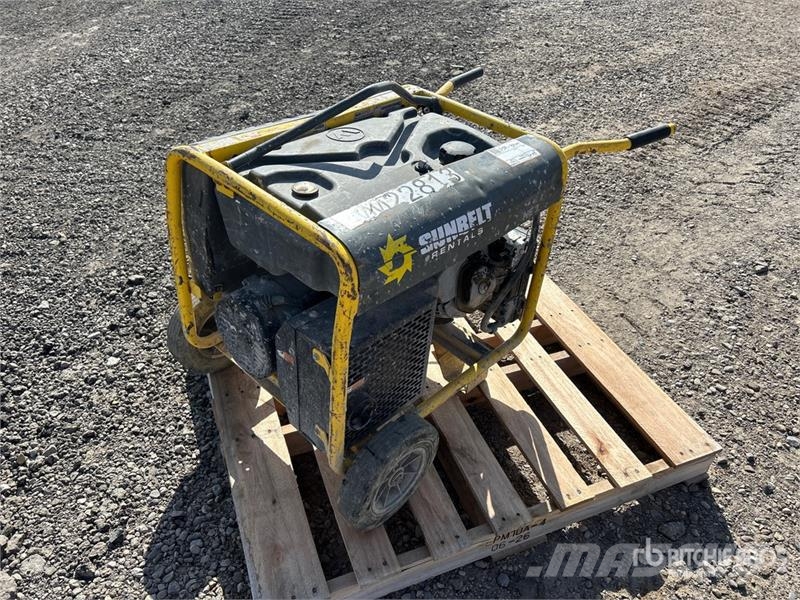 Wacker Neuson GP5600A 5.6 kW Portable Generator Set مولدات أخرى