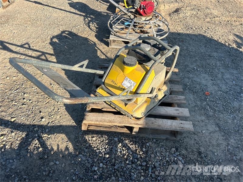 Wacker Neuson Vibratory Plate Compactor دكاكات أفقية