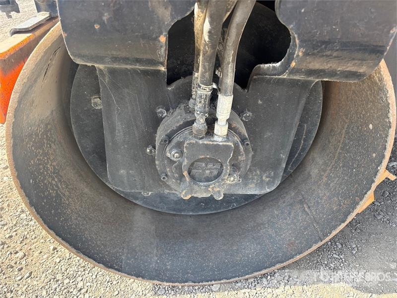 Wacker RD27-120 مداحل ثنائية الاسطوانة