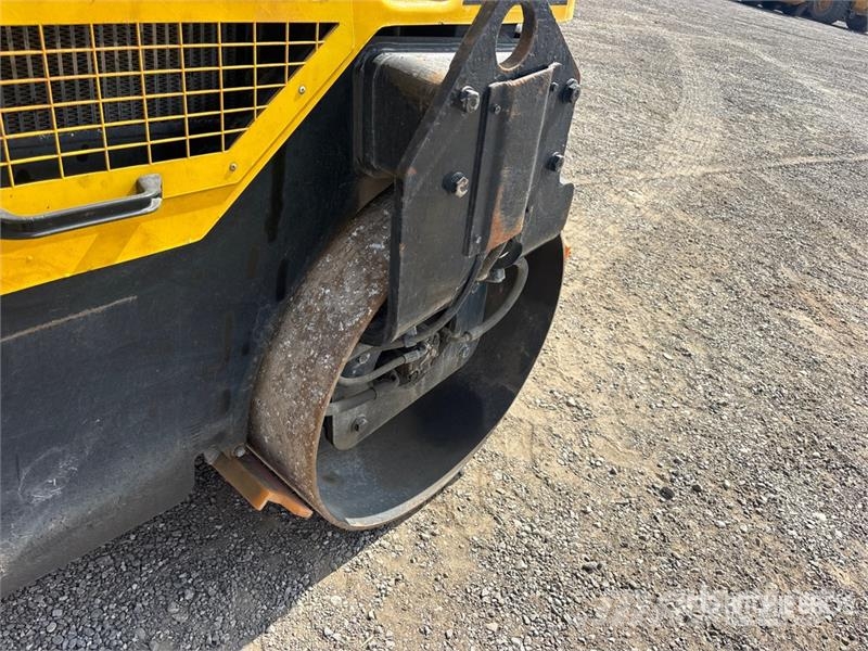 Wacker RD27-120 مداحل ثنائية الاسطوانة