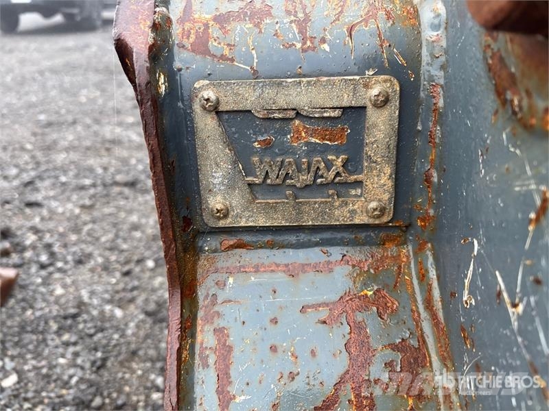 Wajax 24 in Digging Excavator Bucket Kanalak