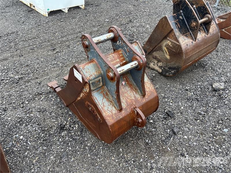 Wajax 24 in Digging Excavator Bucket Kanalak
