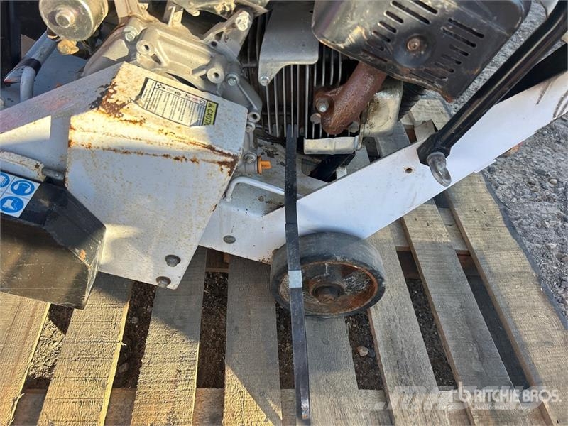  Walk-Behind Saw ماكينات نشر أخشاب