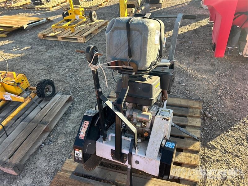  Walk-Behind Saw ماكينات نشر أخشاب