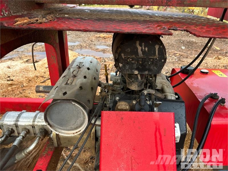 Wallenstein WP1624 Firewood processor With 24' Hydraulic Conve Processing Equipment