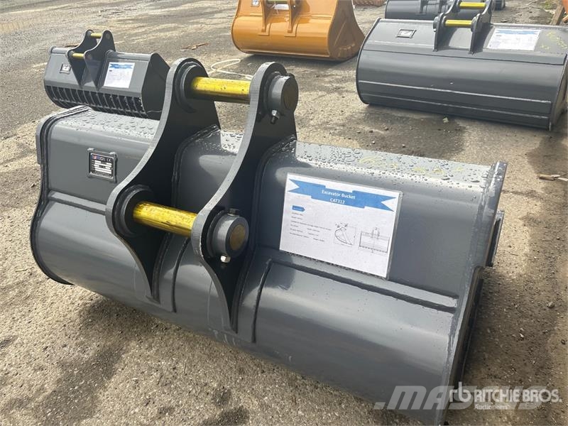 Warrior WBMCC12-1550 61 in Cleanup Excavator Bucket - Fits Kanalak