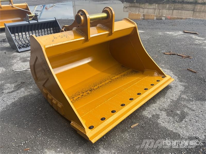 Warrior WBMCC20-1500 59 in Cleanup Excavator Bucket - Fits Kanalak