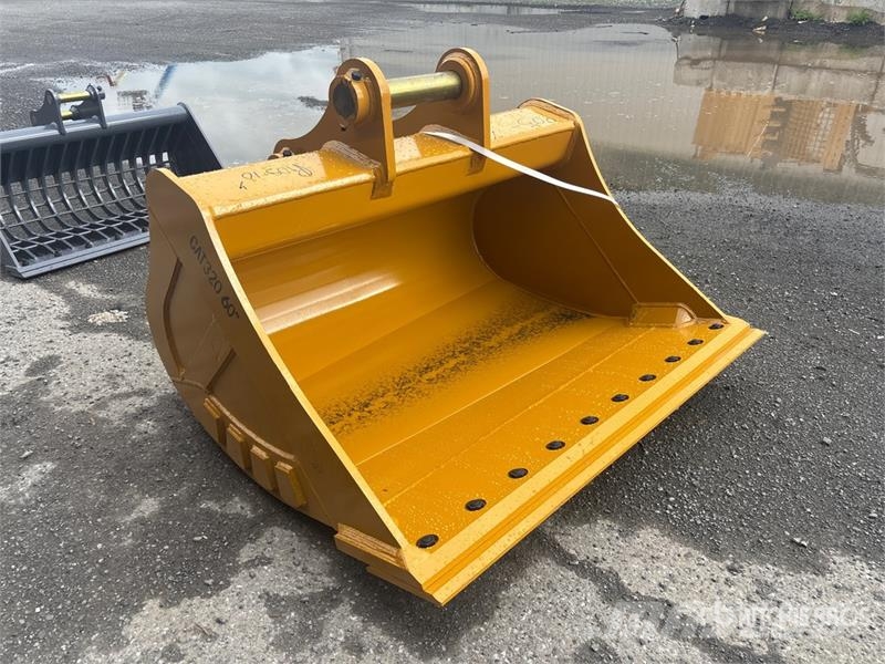 Warrior WBMCC20-1500 59 in Cleanup Excavator Bucket - Fits Kanalak