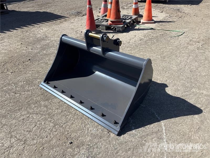Warrior WBMCC5-1220 48 in Cleanup Excavator Bucket - Fits Cucharones