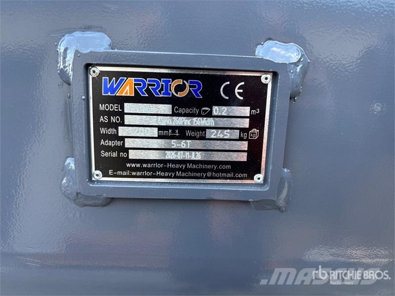 Warrior WBMCC5-1220 48 in Cleanup Excavator Bucket - Fits Cucharones