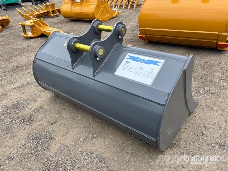 Warrior WBMCC7-1500 59 in Cleanup Excavator Bucket - Fits Žlice