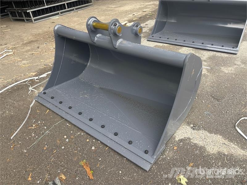 Warrior WBMCC7-1500 59 in Cleanup Excavator Bucket - Fits  Kanalak