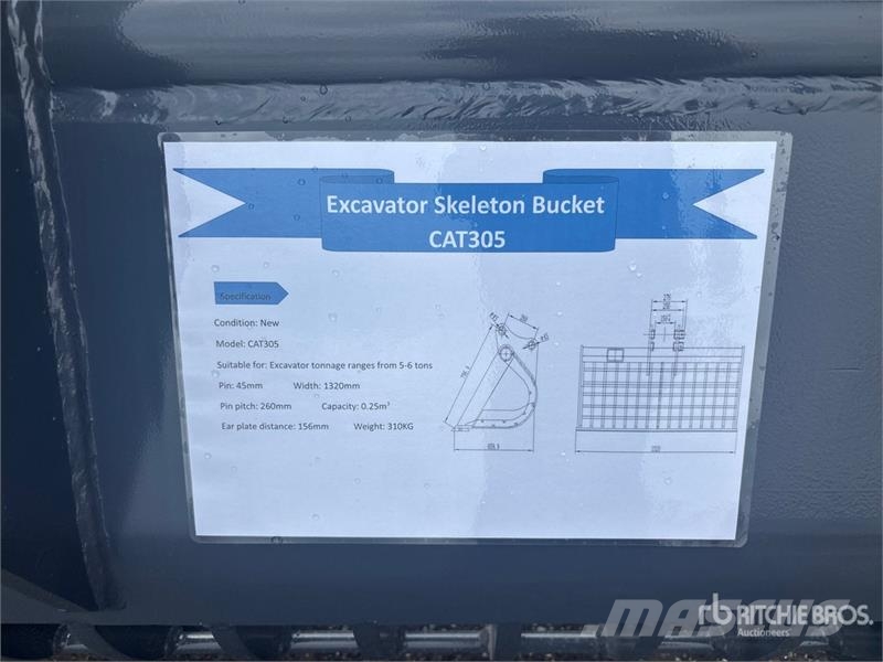 Warrior WBMCS5-1320 52 in Skeleton Cleanup Excavator Bucke Kanalak