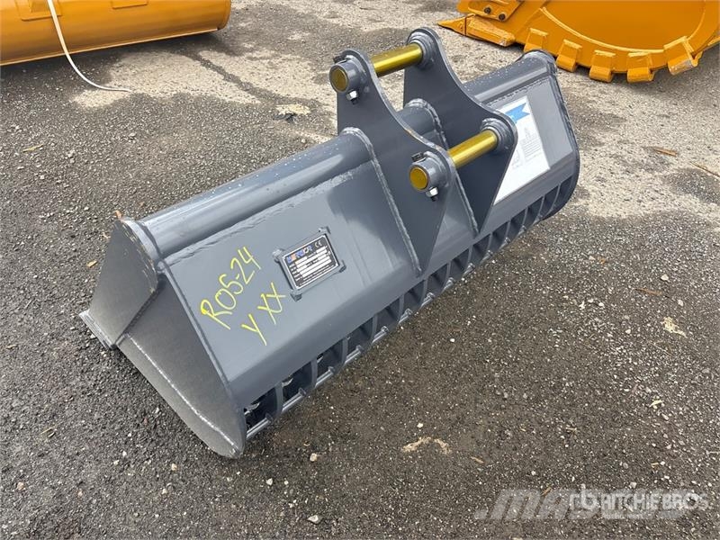 Warrior WBMCS5-1320 52 in Skeleton Cleanup Excavator Bucke Kanalak