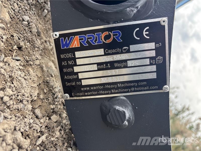 Warrior WBRC05-1000 39 in Excavator Rake - Fits Cat 305 / Vaalutid ja kaarutid