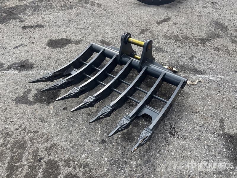 Warrior WBRC05-1000 39 in Excavator Rake - Fits Cat 305 / Pöyhimet ja haravat