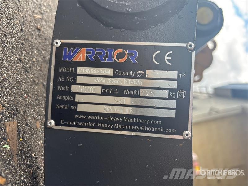 Warrior WBRC05-1000 39 in Excavator Rake - Fits Cat 305 / Pöyhimet ja haravat