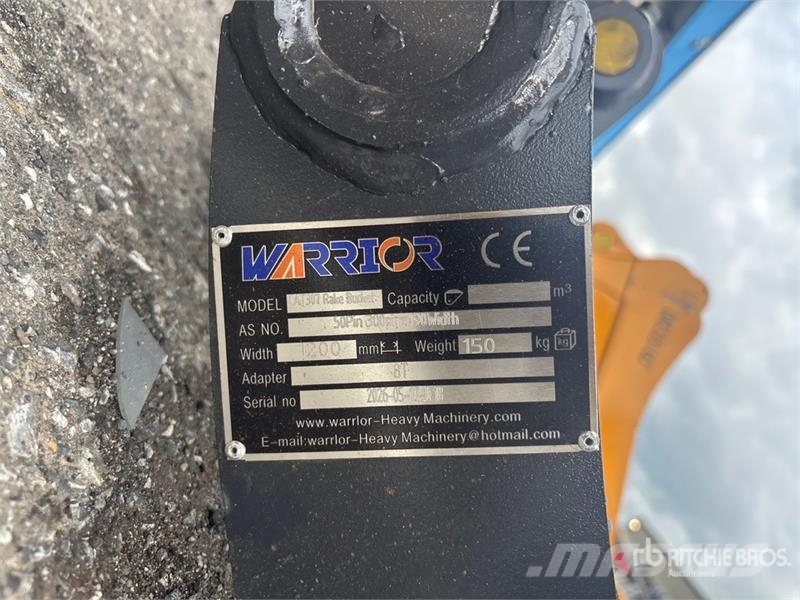 Warrior WBRC07-1200 47 in Excavator Rake - Fits Cat 307 / Pöyhimet ja haravat