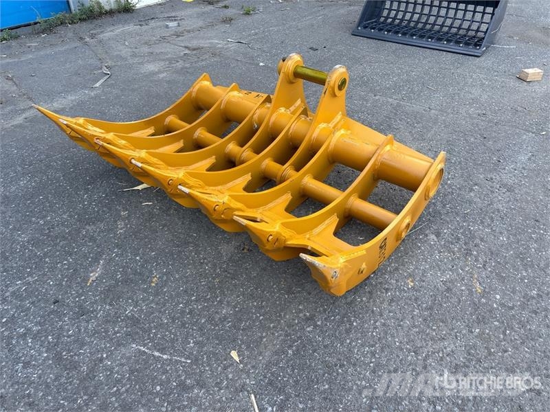 Warrior WBRC12-1620-1 62 in Excavator Rake - Fits Cat 312 Rateau faneur