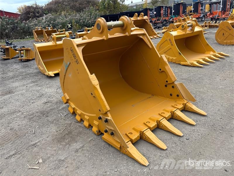 Warrior WBRC20-1400 53 in Digging Excavator Bucket - Fits Žlice