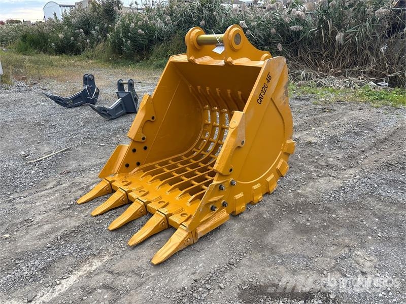 Warrior WBSC20-1100 44 in Skeleton Excavator Bucket - Fits Žlice