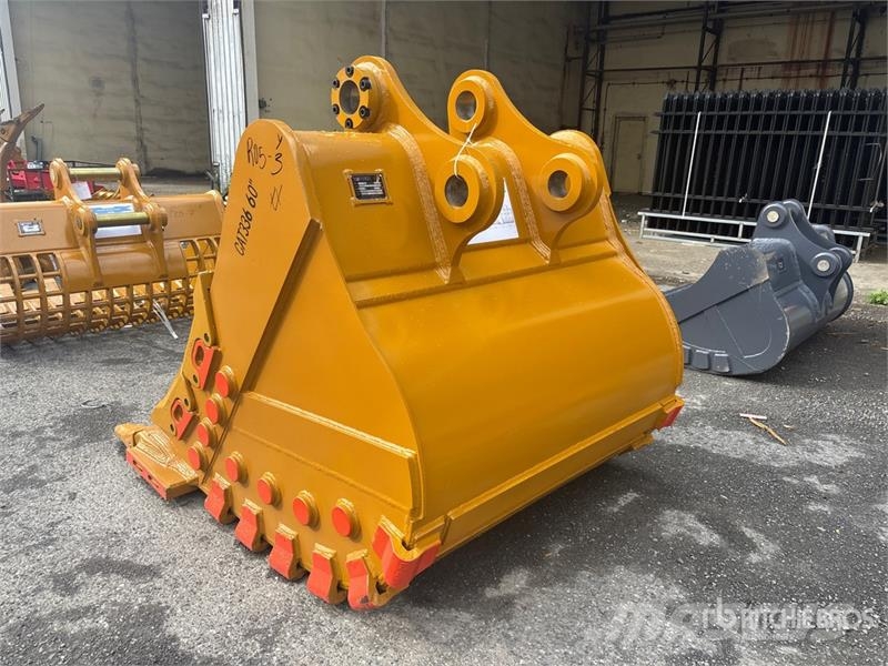 Warrior WBSRC30-1500 59 in Digging Excavator Bucket - Fits Kanalak