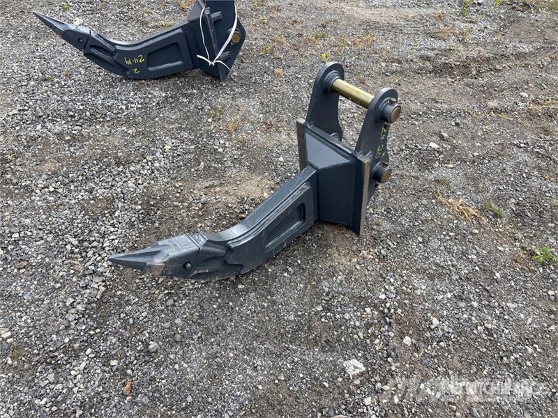 Warrior WR05-06 Excavator Ripper - Fits Cat 305 / 5 - 6 to Rahljalniki