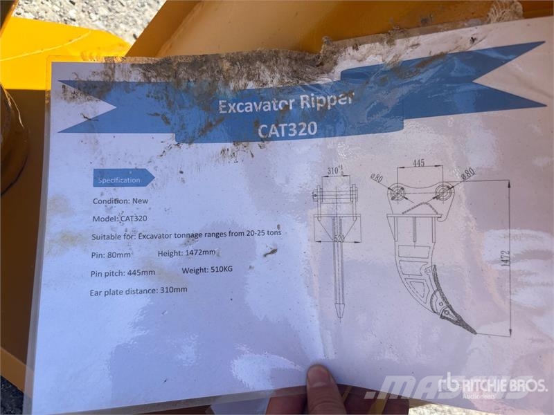 Warrior WRC20-025 Excavator Ripper - Fits Cat 320 / 20 - 2 Kaabitsad