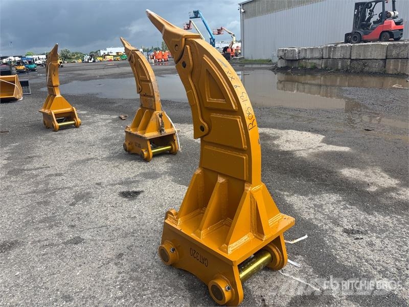Warrior WRC20-025 Excavator Ripper - Fits Cat 320 / 20 - 2 Kaabitsad