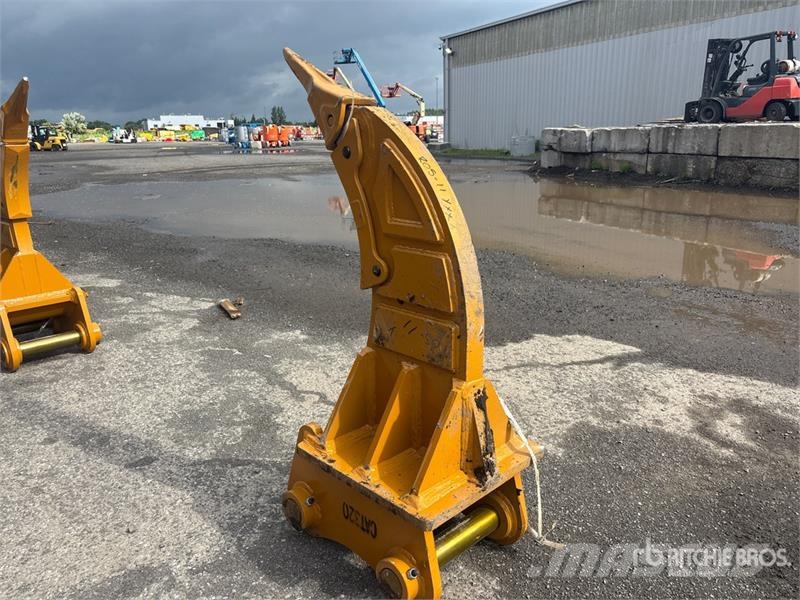 Warrior WRC20-025 Excavator Ripper - Fits Cat 320 / 20 - 2 Kaabitsad