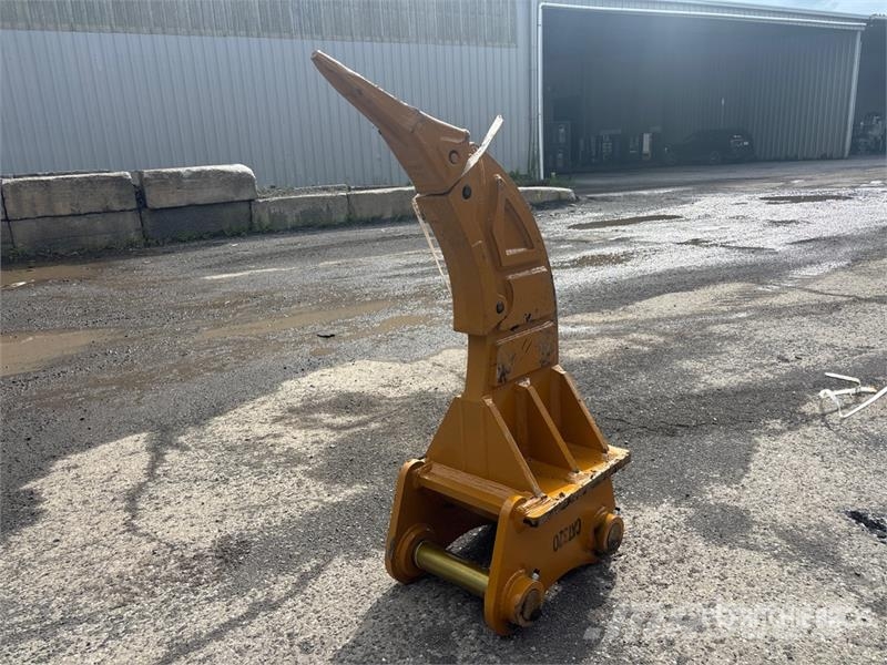 Warrior WRC20-025 Excavator Ripper - Fits Cat 320 / 20 - 2 Kaabitsad