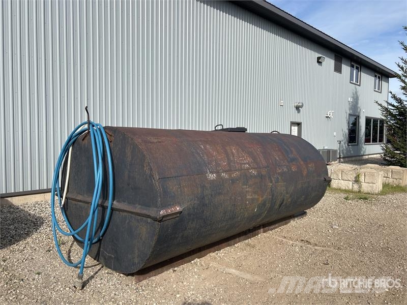 Water Tank Паливні та присадочні баки