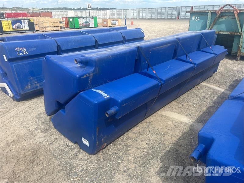 Water Tank Nádrže na palivo a aditiva