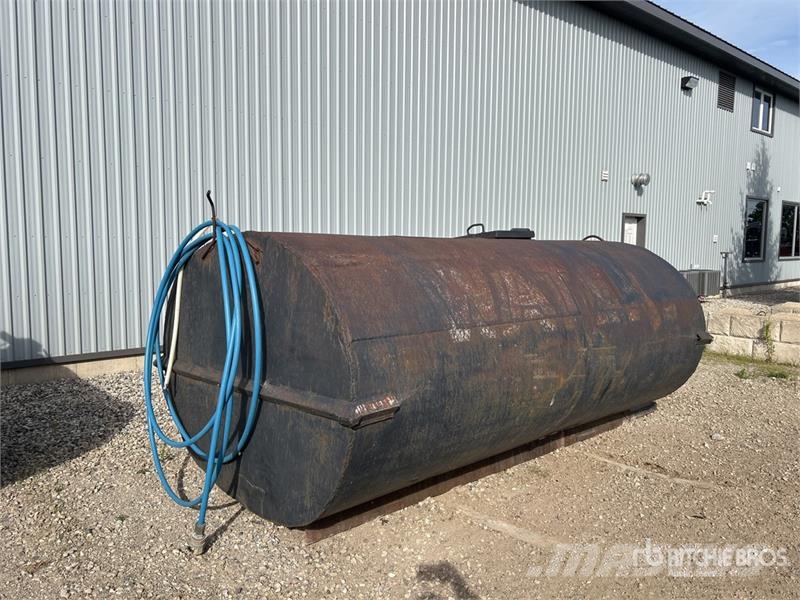 Water Tank Паливні та присадочні баки