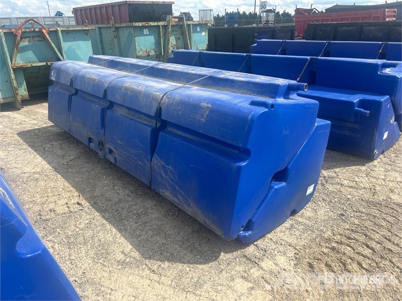 Water Tank Nádrže na palivo a aditiva
