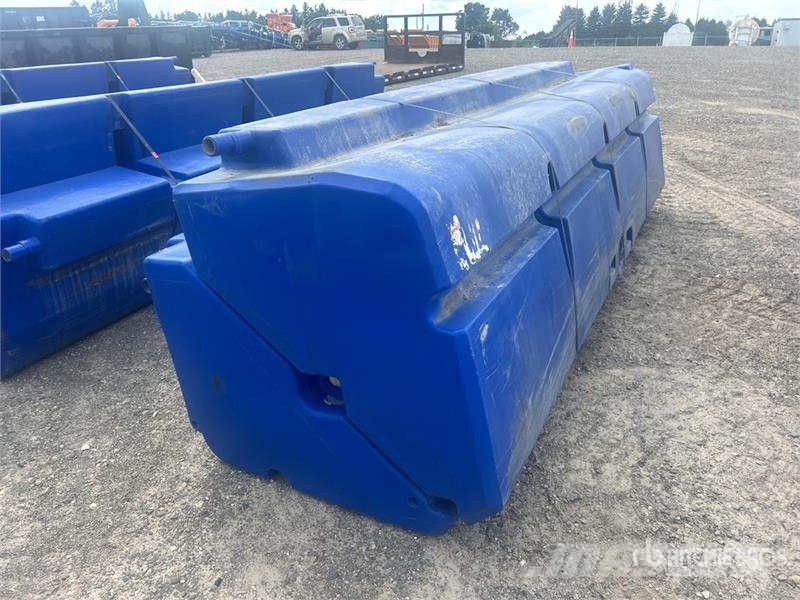 Water Tank Nádrže na palivo a aditiva