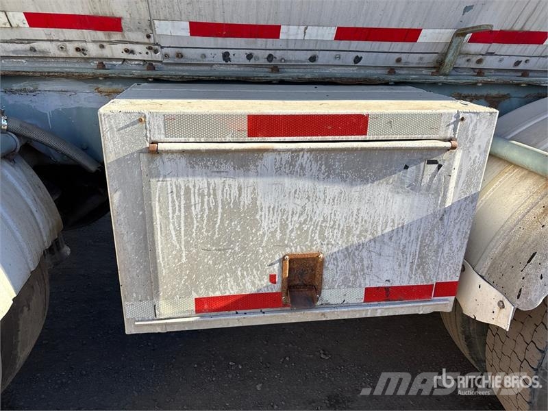 Westank Tri/A Spread Axle Tanker Trailer Прицепы-цистерны