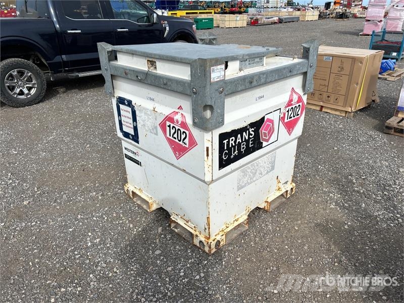 Western 10TCG 1000 L Fuel Tank Kraftstoff- und Zusatzstoffbehälter